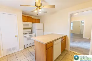 32 W Raspberry St, Bethlehem, PA 18018 - Photo 6