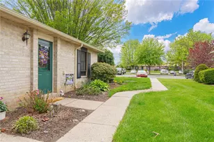 2807 Springhaven Pl, Macungie Boro, PA 18062 - Photo 8