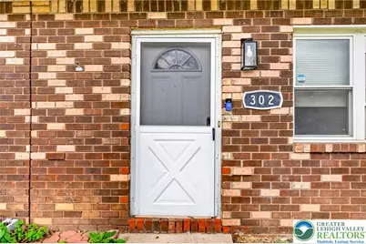 302 Lockridge Lane, Alburtis Boro, PA 18011 - Photo 6