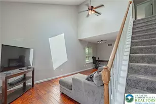 5749 Snowy Orchid Ln, Allentown City, PA 18104 - Photo 4