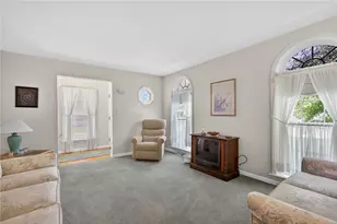 698 San Simeon Pl, Forks Twp, PA 18040 - Photo 10