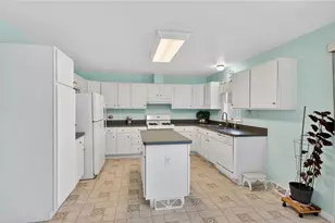698 San Simeon Pl, Forks Twp, PA 18040 - Photo 20