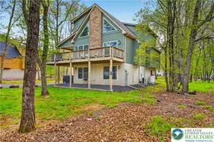 37 Frost Ln, Penn Forrest, PA 18210 - Photo 2