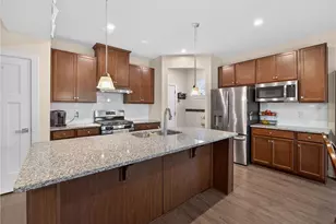 814 Blackheath Ln, North Catasauqua Bor, PA 18032 - Photo 16