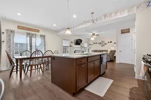 814 Blackheath Ln, North Catasauqua Bor, PA 18032 - Photo 20