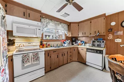 229 W Patterson Street, Lansford, PA 18232 - Photo 4