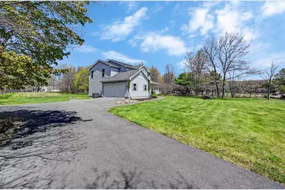 306 Valley View Drive, Chestnuthill Twp, PA 18210 - Photo 6