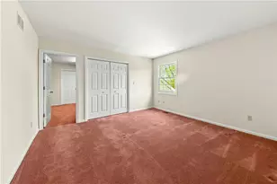 1975 Mountain Hill Ln, Lower Saucon Township, PA 18055 - Photo 16