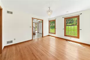 1975 Mountain Hill Ln, Lower Saucon Township, PA 18055 - Photo 10