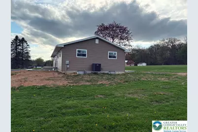 3957 Mountain Road, Washington Township, PA 18080 - Photo 4