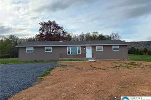 3957 Mountain Rd, Washington Township, PA 18080 - Photo 2