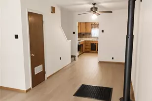 229 N Peach St, Allentown City, PA 18102 - Photo 2