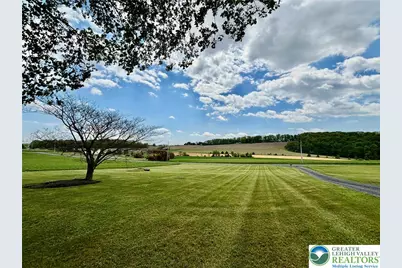 8813 Bluejay Rd, Lynn Township, PA 19529 - Photo 6