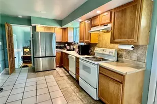 8813 Bluejay Rd, Lynn Township, PA 19529 - Photo 10