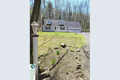 2308 Meadowlake Road, Hamilton Twp, PA 18354 - Photo 2