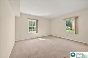 2689 Rolling Green Dr, Lower Macungie Township, PA 18062 - Photo 18