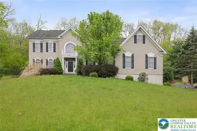 258 Rising Meadow Way, East Stroudsburg, PA 18302 - Photo 2