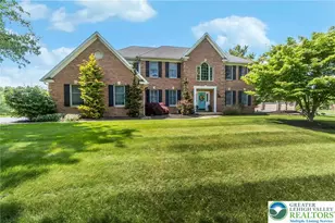 230 Hopewell Dr, Allentown City, PA 18104 - Photo 2