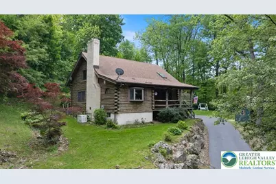 1315 Island Park, Williams Township, PA 18042 - Photo 1