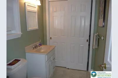 4705 Pheasant Run Court #Apt 1, Bethlehem Township, PA 18020 - Photo 6