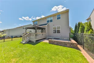 697 Mulberry, Lower Nazareth Twp, PA 18064 - Photo 10