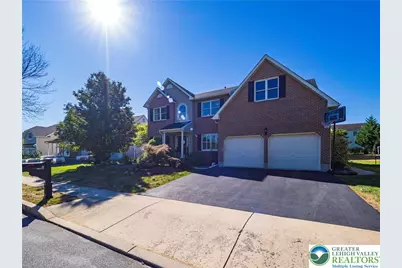 26 Mill Brook Court, Palmer Twp, PA 18045 - Photo 2
