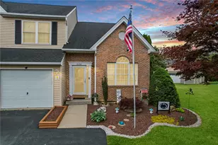 2336 Fernwood Dr, North Whitehall Township, PA 18037 - Photo 1