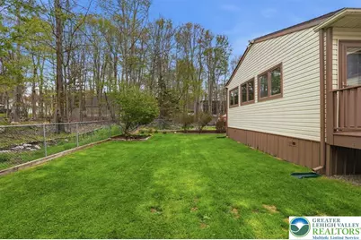 8495 Bumble Bee Way, Coolbaugh Twp, PA 18466 - Photo 32