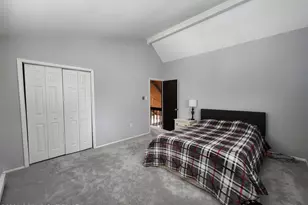 237 Whitman Ln, Penn Forrest, PA 18210 - Photo 4