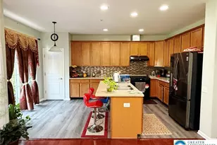 8668 Mayfair Ct, Upper Macungie Township, PA 18031 - Photo 12