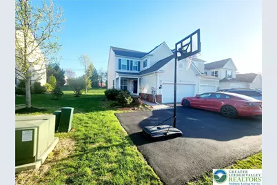 8668 Mayfair Court, Upper Macungie Township, PA 18031 - Photo 4