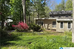 102 Creek Dr, Polk Twp, PA 18058 - Photo 2