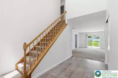220 Melissa Drive, Palmer Twp, PA 18045 - Photo 6