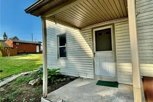 370 Main St, Tatamy Boro, PA 18085 - Photo 2