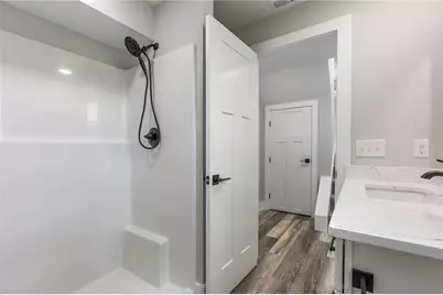 690 W Washington Street, Slatington Boro, PA 18080 - Photo 34