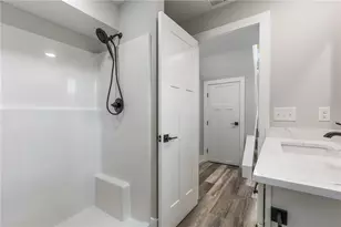 690 W Washington St, Slatington Boro, PA 18080 - Photo 34