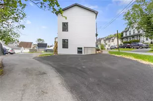 690 W Washington St, Slatington Boro, PA 18080 - Photo 4
