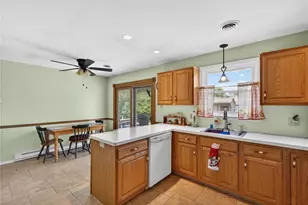 321 E Montgomery St, Salisbury Township, PA 18103 - Photo 12
