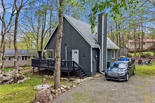 9302 Fairmount Way, Tobyhanna, PA 18466 - Photo 2
