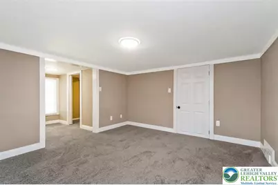 215 Lackawanna Avenue, Nazareth, PA 18064 - Photo 46