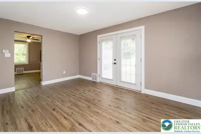 215 Lackawanna Avenue, Nazareth, PA 18064 - Photo 12