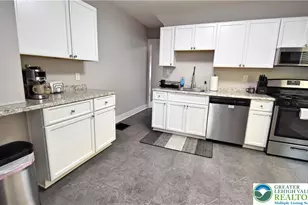 2021 Ferry St, Easton, PA 18042 - Photo 10