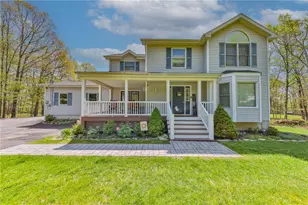 1222 N Rocky Mountain Dr, Chestnuthill Twp, PA 18330 - Photo 2