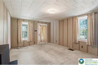 1476 Pennsylvania Avenue, Emmaus Boro, PA 18049 - Photo 4
