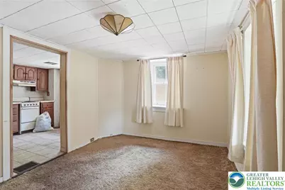 1476 Pennsylvania Avenue, Emmaus Boro, PA 18049 - Photo 8