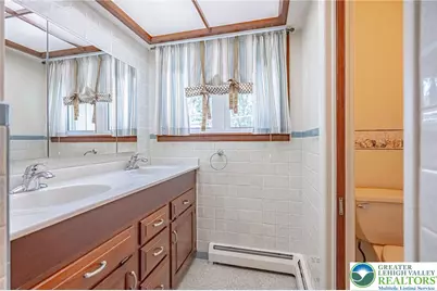 5902 Holiday Drive, Upper Macungie Township, PA 18104 - Photo 26