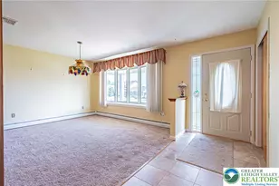 5902 Holiday Dr, Upper Macungie Township, PA 18104 - Photo 10
