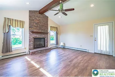 5902 Holiday Drive, Upper Macungie Township, PA 18104 - Photo 22