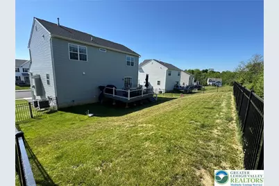 5052 Bellflower Drive, North Whitehall Township, PA 18078 - Photo 8