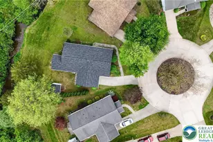 860 Trestle Ct, Pine Grove, PA 17963 - Photo 2